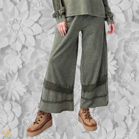 EASEL Lace Detailed Terry Knit Cotton Mineral Washed Wide Leg Drawstring Pockets - Picture 3 of 16